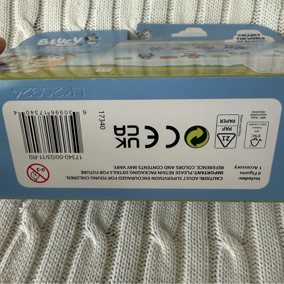 Bluey The Show Figures NEW Posable Figs Showtime Bingo Chilli Bandit Pretend Toy - Picture 8 of 9